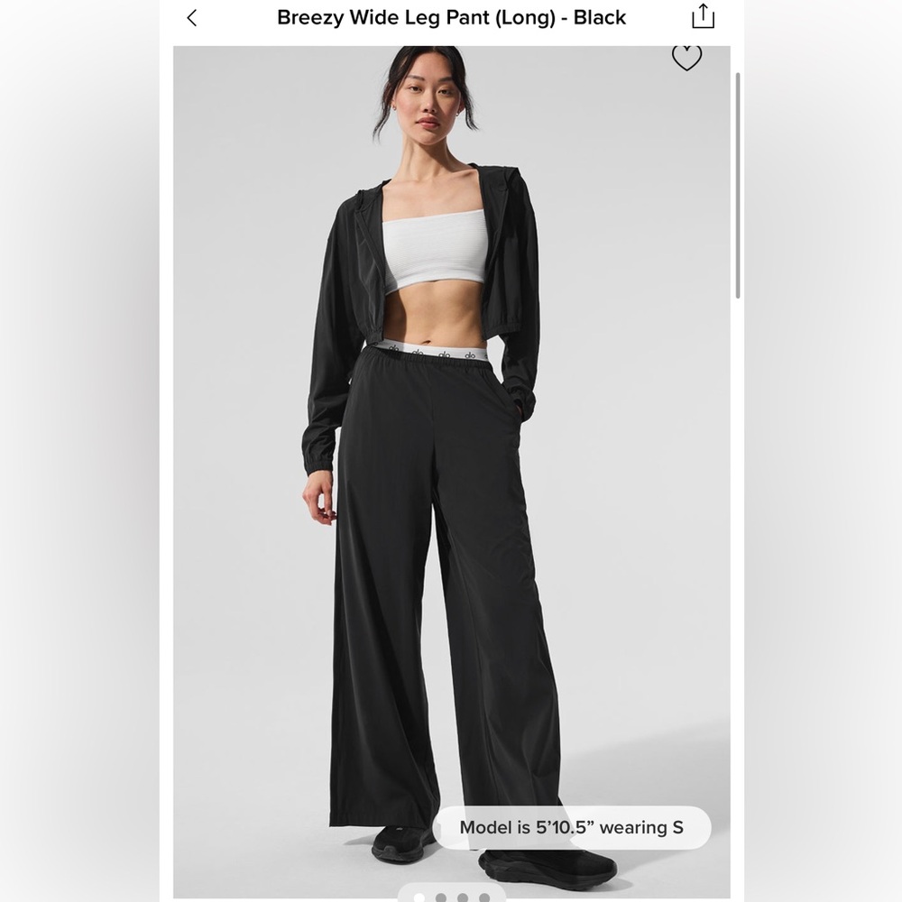 Alo Yoga Breezy Wide Leg Pant (Long) - Black